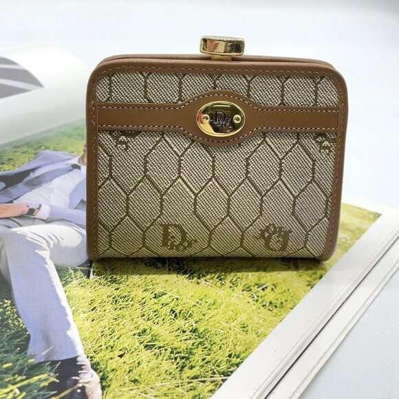 Auth Christian Dior Honeycomb PVC x Leather Beige Clasp Coin Case W/Box - Picture 1 of 10